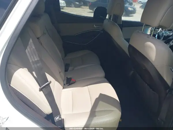 5NMZU3LB1JH055570 2018 HYUNDAI SANTA FE - Image 8