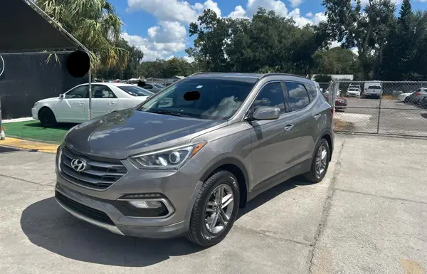 5NMZU3LB1JH055701 2018 HYUNDAI SANTA FE - Image 2