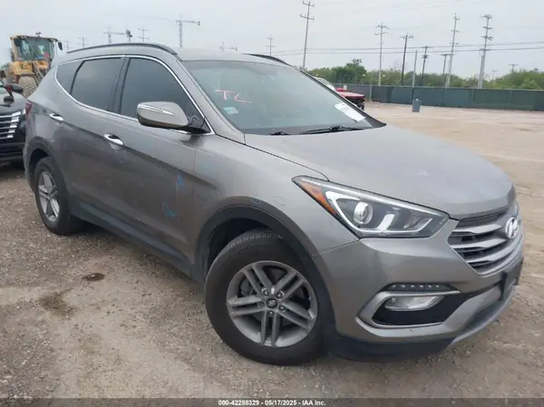 5NMZU3LB1JH060297 2018 HYUNDAI SANTA FE - Image 1