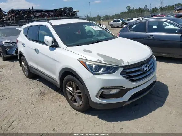 5NMZU3LB1JH061076 2018 HYUNDAI SANTA FE - Image 1