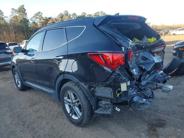5NMZU3LB1JH075155 2018 HYUNDAI SANTA FE - Image 2