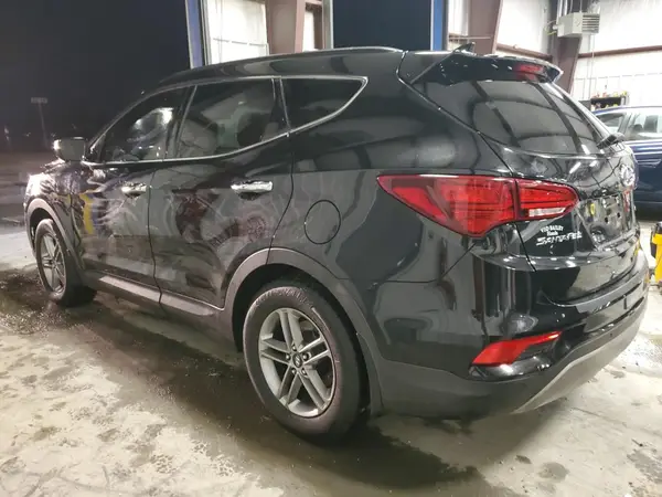 5NMZU3LB1JH078346 2018 HYUNDAI SANTA FE - Image 2