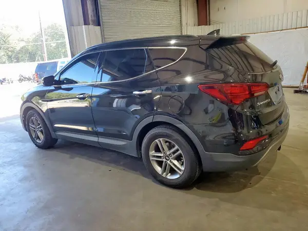 5NMZU3LB1JH079352 2018 HYUNDAI SANTA FE - Image 2