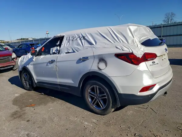 5NMZU3LB1JH100068 2018 HYUNDAI SANTA FE - Image 2