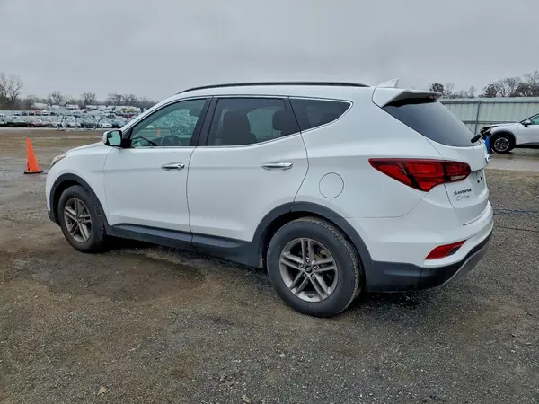 5NMZU3LB2HH003214 2017 HYUNDAI SANTA FE - Image 2