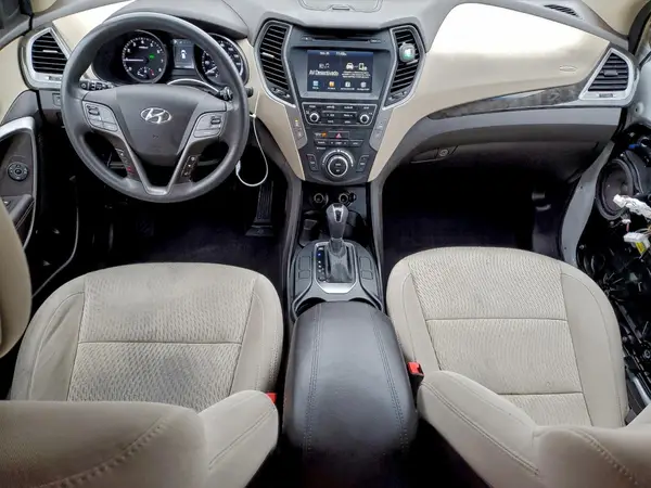 5NMZU3LB2HH003214 2017 HYUNDAI SANTA FE - Image 8