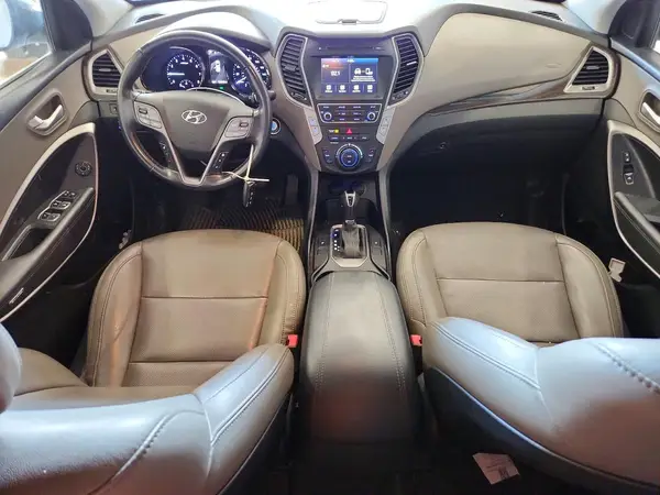 5NMZU3LB2HH005948 2017 HYUNDAI SANTA FE - Image 8