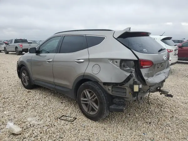 5NMZU3LB2HH006209 2017 HYUNDAI SANTA FE - Image 2