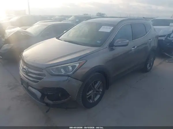 5NMZU3LB2HH007778 2017 HYUNDAI SANTA FE - Image 2