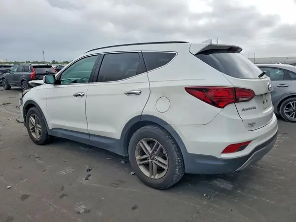 5NMZU3LB2HH009031 2017 HYUNDAI SANTA FE - Image 2