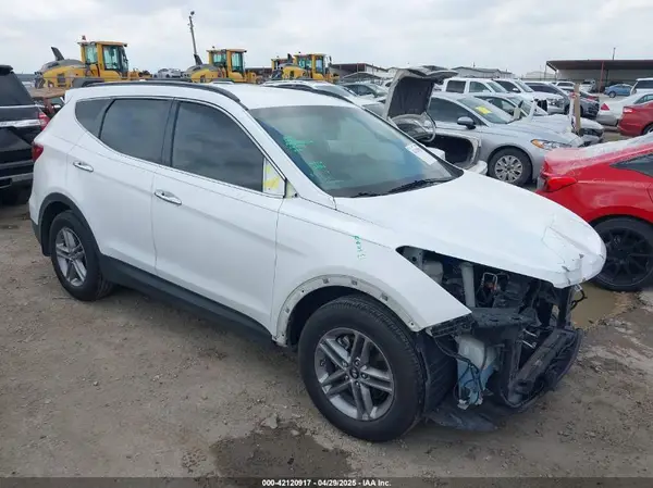 5NMZU3LB2HH010048 2017 HYUNDAI SANTA FE - Image 1