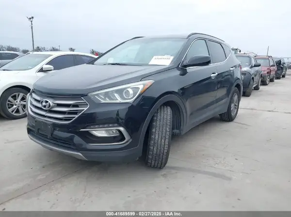 5NMZU3LB2HH010180 2017 HYUNDAI SANTA FE - Image 2