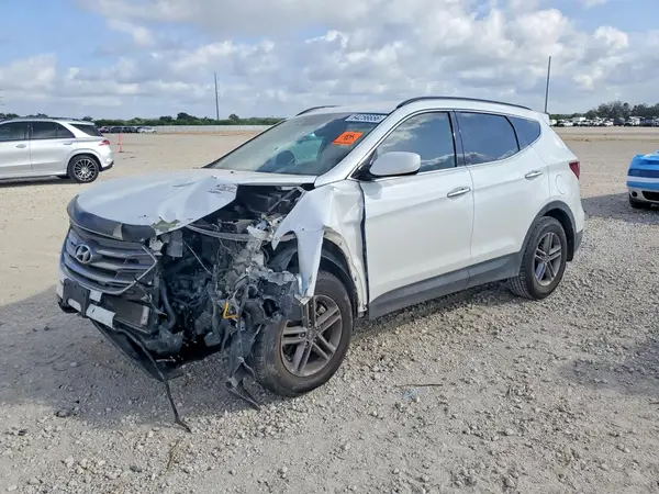 5NMZU3LB2HH013323 2017 HYUNDAI SANTA FE - Image 1