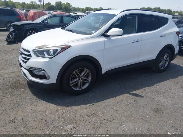 5NMZU3LB2HH013726 2017 HYUNDAI SANTA FE - Image 2