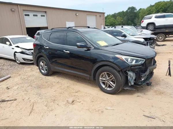 5NMZU3LB2HH015721 2017 HYUNDAI SANTA FE - Image 1