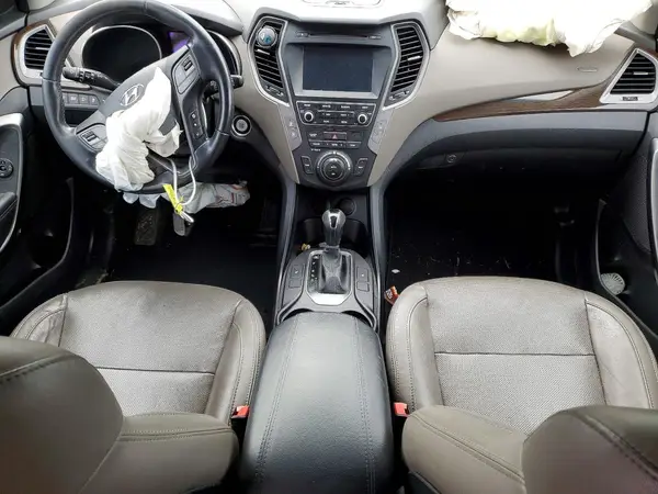 5NMZU3LB2HH019994 2017 HYUNDAI SANTA FE - Image 8