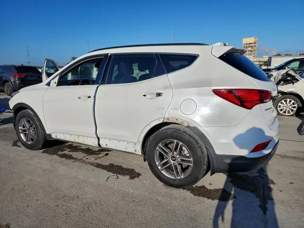 5NMZU3LB2HH022555 2017 HYUNDAI SANTA FE - Image 2