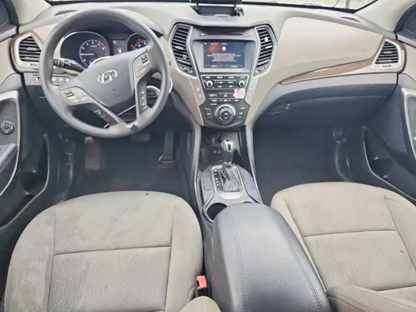 5NMZU3LB2HH027688 2017 HYUNDAI SANTA FE - Image 8