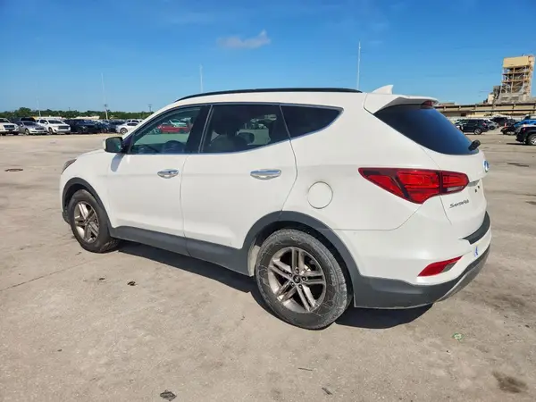 5NMZU3LB2HH029263 2017 HYUNDAI SANTA FE - Image 2