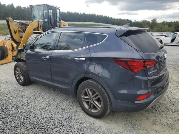 5NMZU3LB2HH031675 2017 HYUNDAI SANTA FE - Image 2