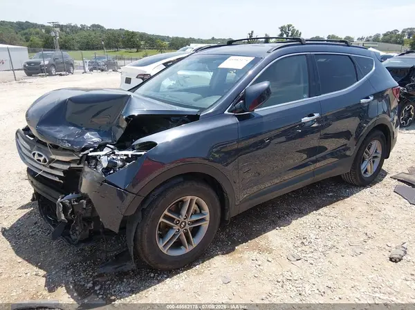5NMZU3LB2HH036763 2017 HYUNDAI SANTA FE - Image 2
