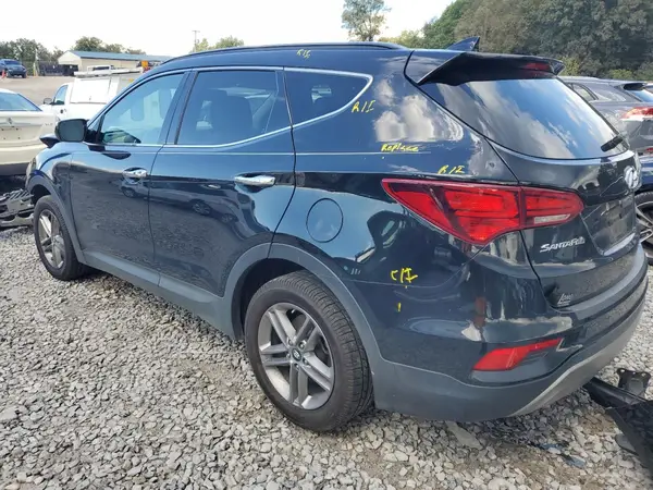 5NMZU3LB2HH041686 2017 HYUNDAI SANTA FE - Image 2