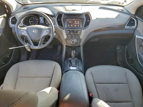 5NMZU3LB2HH051750 2017 HYUNDAI SANTA FE - Image 8