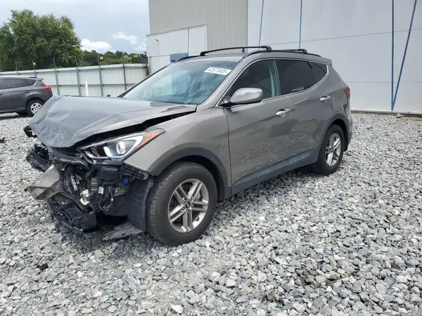 5NMZU3LB2JH054069 2018 HYUNDAI SANTA FE - Image 1