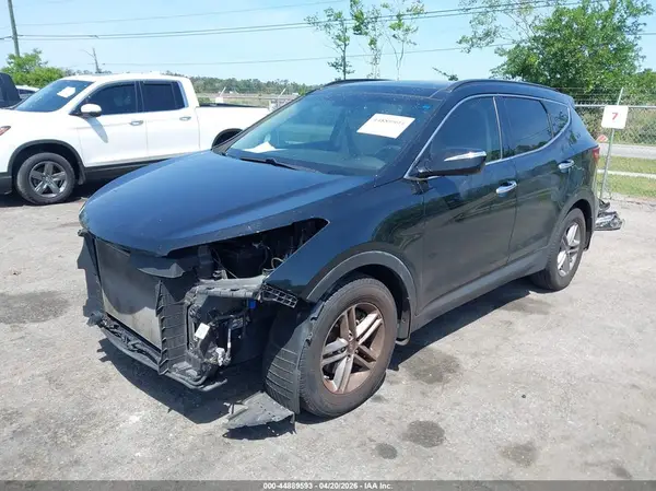5NMZU3LB2JH057098 2018 HYUNDAI SANTA FE - Image 2
