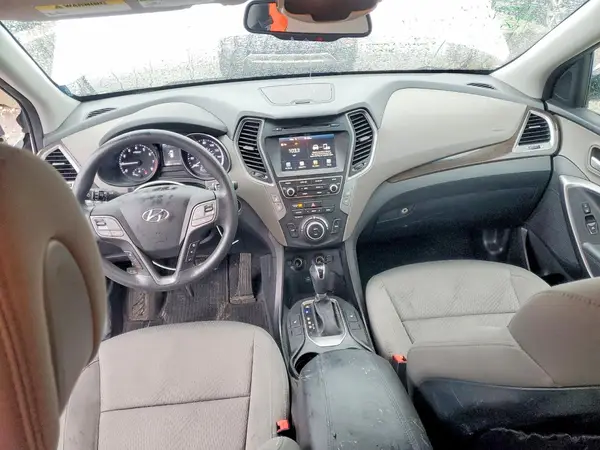 5NMZU3LB2JH057778 2018 HYUNDAI SANTA FE - Image 8