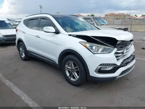 5NMZU3LB2JH058669 2018 HYUNDAI SANTA FE - Image 1