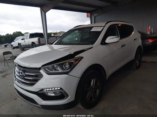 5NMZU3LB2JH060079 2018 HYUNDAI SANTA FE - Image 2