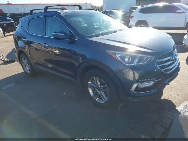 5NMZU3LB2JH069848 2018 HYUNDAI SANTA FE - Image 1