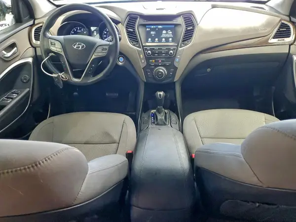 5NMZU3LB2JH070143 2018 HYUNDAI SANTA FE - Image 8