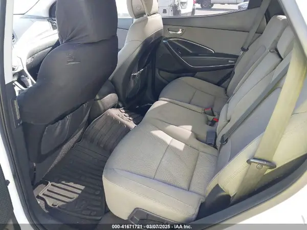 5NMZU3LB2JH073088 2018 HYUNDAI SANTA FE - Image 8