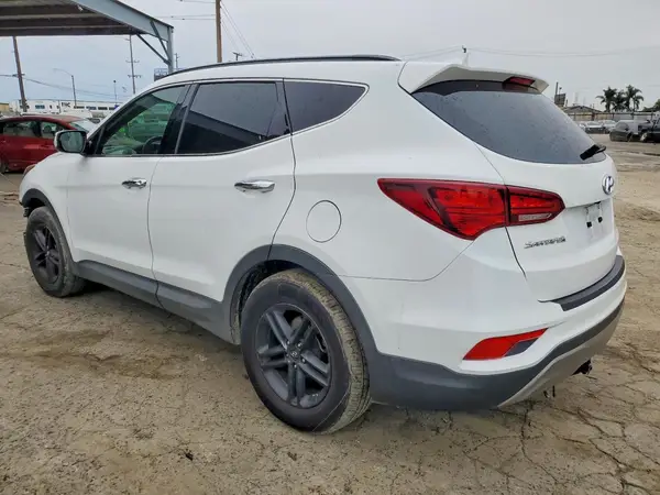 5NMZU3LB2JH075052 2018 HYUNDAI SANTA FE - Image 2