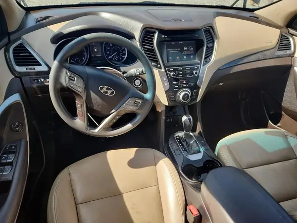 5NMZU3LB2JH096063 2018 HYUNDAI SANTA FE - Image 8