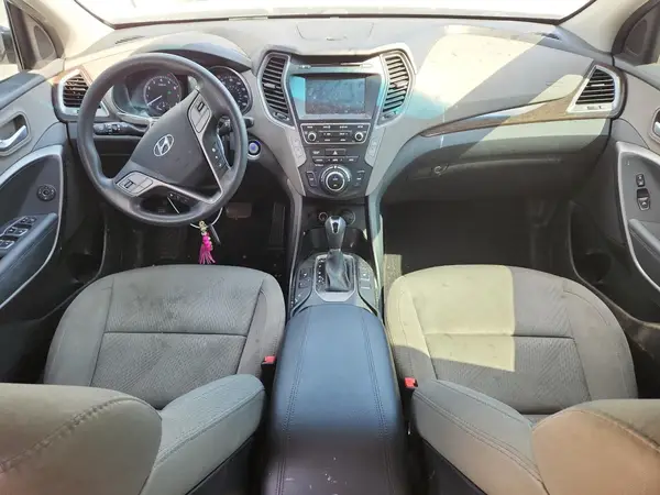 5NMZU3LB2JH100564 2018 HYUNDAI SANTA FE - Image 8