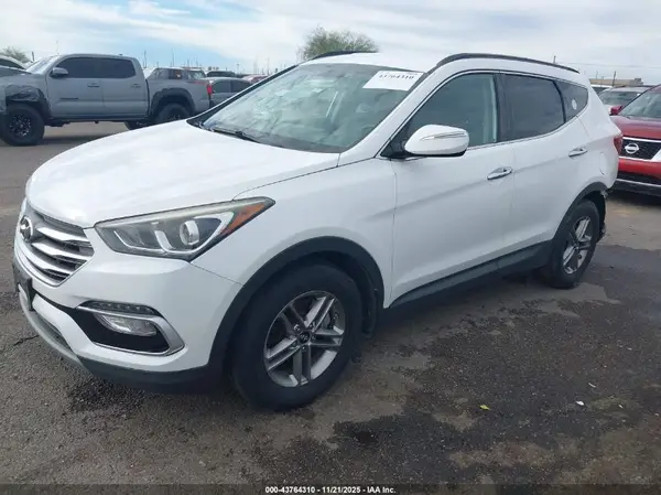 5NMZU3LB2JH100595 2018 HYUNDAI SANTA FE - Image 2