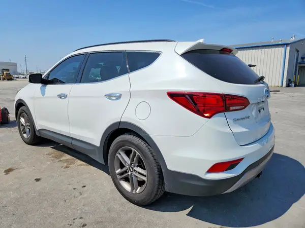 5NMZU3LB3HH007272 2017 HYUNDAI SANTA FE - Image 2