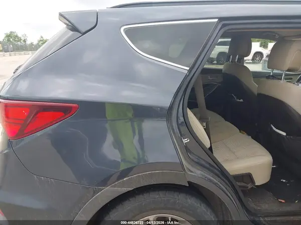 5NMZU3LB3HH009815 2017 HYUNDAI SANTA FE - Image 8