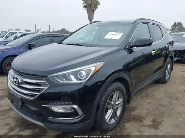 5NMZU3LB3HH010141 2017 HYUNDAI SANTA FE - Image 2