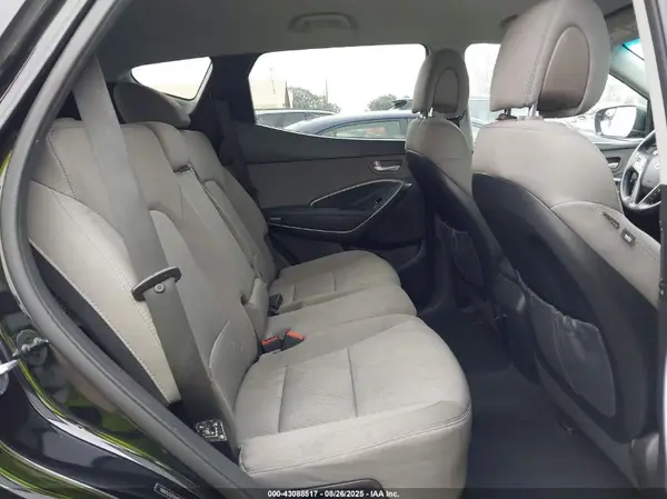 5NMZU3LB3HH010141 2017 HYUNDAI SANTA FE - Image 8