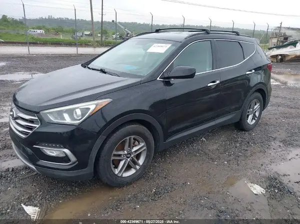 5NMZU3LB3HH011127 2017 HYUNDAI SANTA FE - Image 2