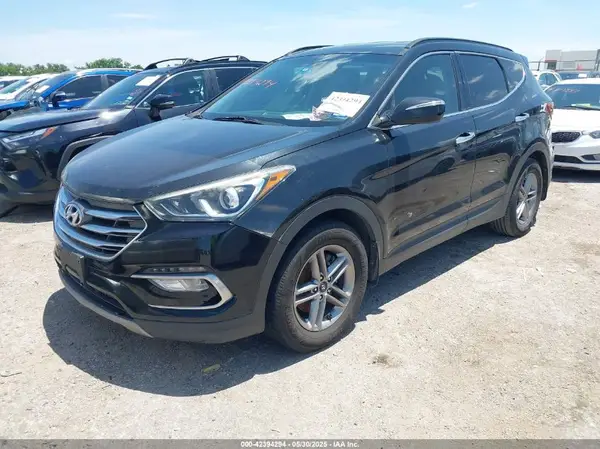5NMZU3LB3HH014724 2017 HYUNDAI SANTA FE - Image 2