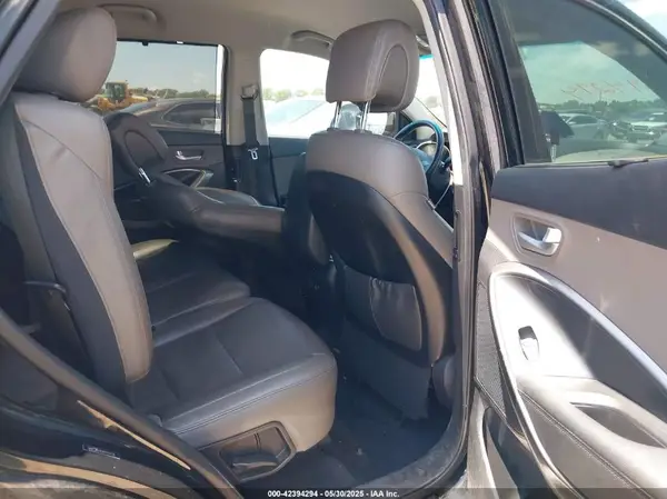 5NMZU3LB3HH014724 2017 HYUNDAI SANTA FE - Image 8