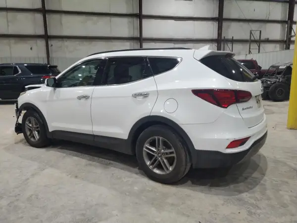 5NMZU3LB3HH018515 2017 HYUNDAI SANTA FE - Image 2