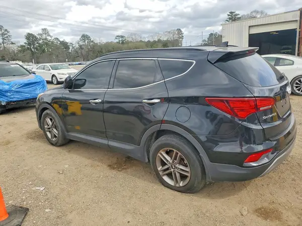 5NMZU3LB3HH026050 2017 HYUNDAI SANTA FE - Image 2