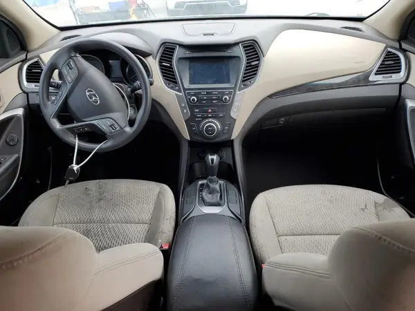 5NMZU3LB3HH033483 2017 HYUNDAI SANTA FE - Image 8