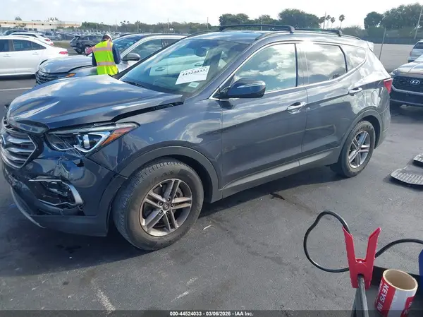 5NMZU3LB3HH036741 2017 HYUNDAI SANTA FE - Image 2